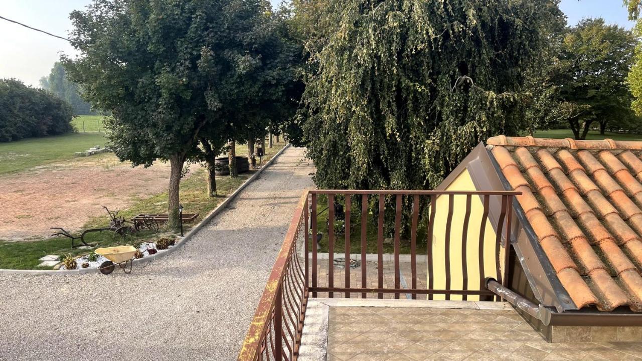 Agriturismo La Foscarina Vescovana Bagian luar foto