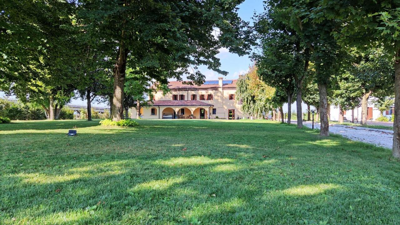 Agriturismo La Foscarina Vescovana Bagian luar foto